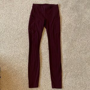 Lululemon Women’s Speed Up Mid-Rise 28 inch inseam in color: Cassis, size 2